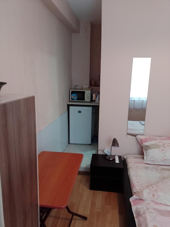 Top Center Apartment And Rooms Varna Ngoại thất bức ảnh